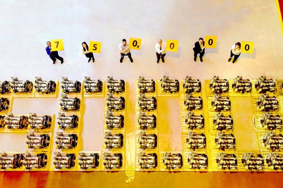 里程碑！JCB第75萬臺發(fā)動機生產(chǎn)下線！